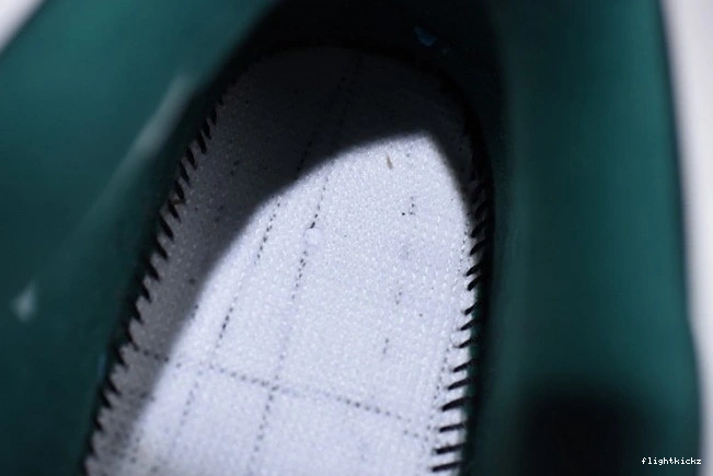 4 Green-Varsity AQ3816-063 GUCC Red Gorge Black Jordan NRG Air 1126